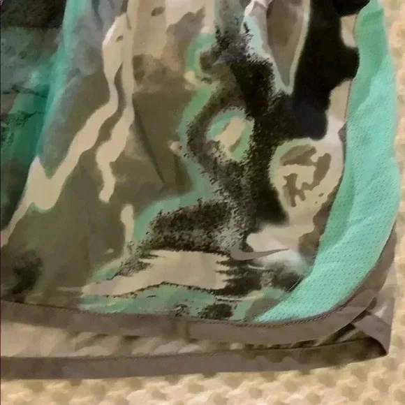 Nike shorts - Picture 2 of 3